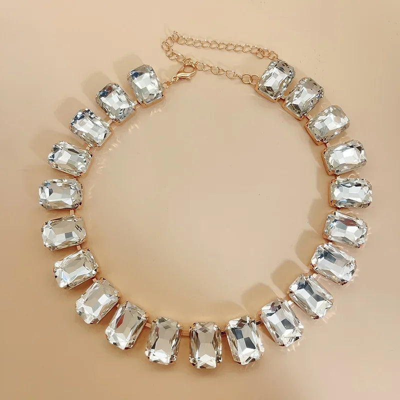 2025 New Luxury Classic Shiny Pink Blue Crystal Necklace Ladies Adjustable Square Large Glass Clavicle Chain Fashion Jewelry INS