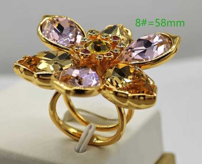 New 2025 large flower crystal ring, high-end luxury jewelry set, charming decorative gift for women
