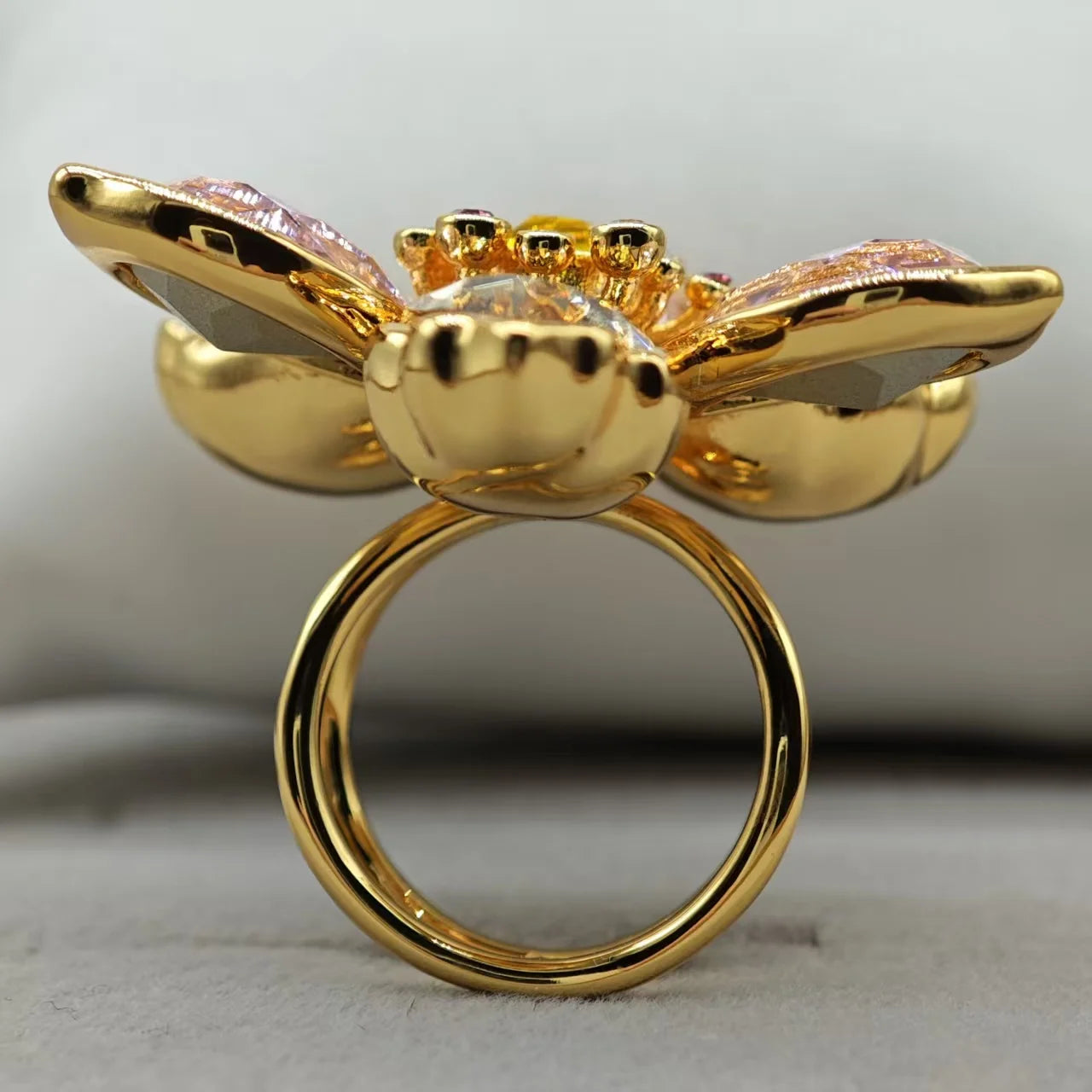 New 2025 large flower crystal ring, high-end luxury jewelry set, charming decorative gift for women