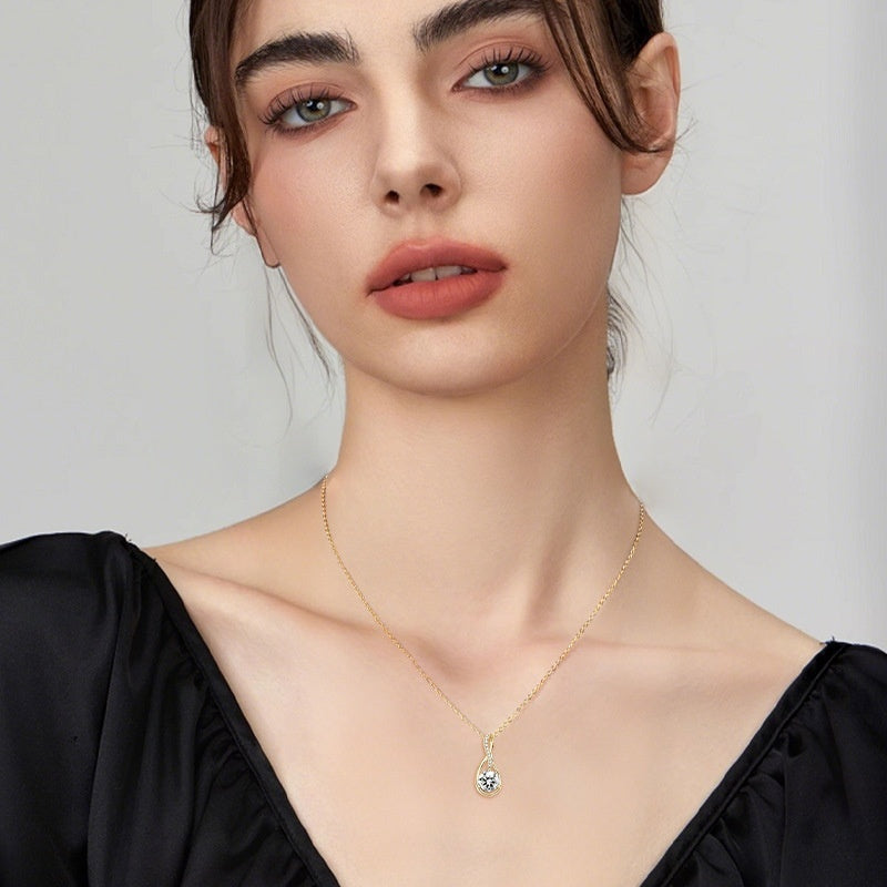 Water Drop Pendant Female Light Luxury Silver Necklace