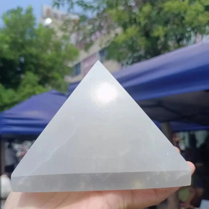 Natural Selenite Quartz Crystal Pyramid, Mineral Healing, Home and Office Decoration