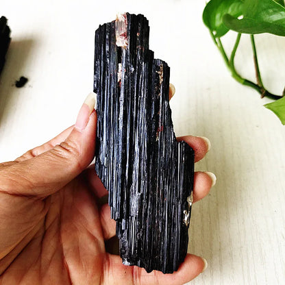 Natural Black Tourmaline Raw Crystal Stone Mineral Specimen Room Decor Home Spiritual Energy Meditation Piedras Naturales y Mine