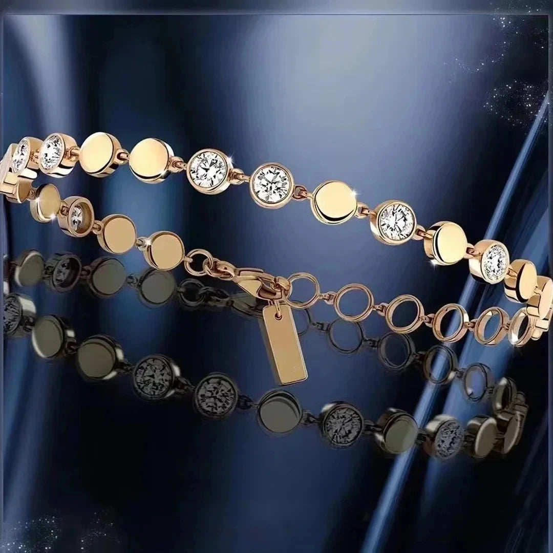 A bracelet resembling a combination of stars, made of S925 sterling silver material, gorgeous and romantic, with a story