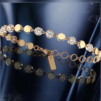 A bracelet resembling a combination of stars, made of S925 sterling silver material, gorgeous and romantic, with a story