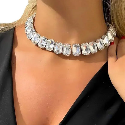 2025 New Luxury Classic Shiny Pink Blue Crystal Necklace Ladies Adjustable Square Large Glass Clavicle Chain Fashion Jewelry INS